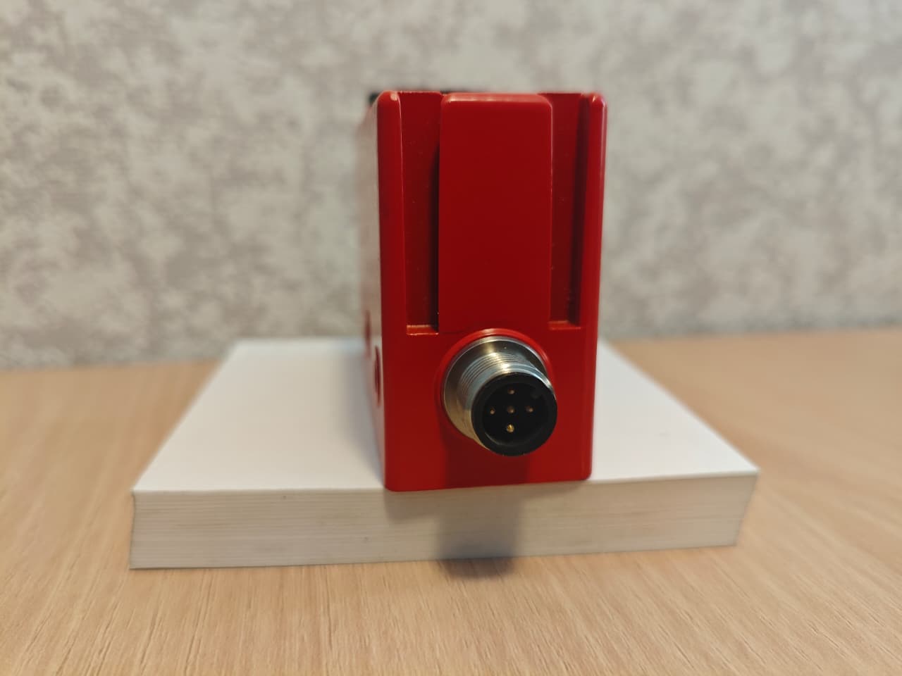 Leuze Electronic KRTM 20M/V-20-0001-S12