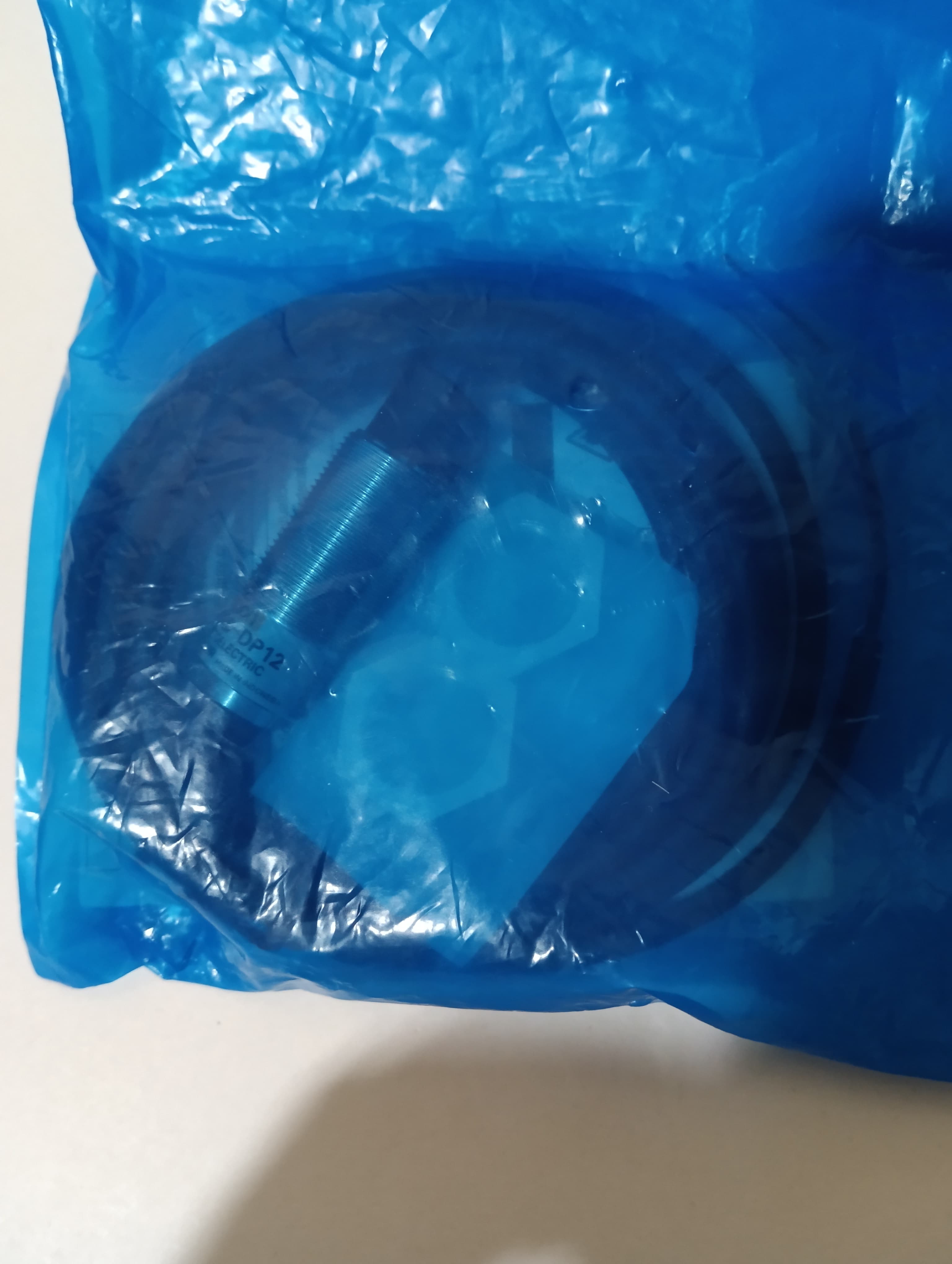 Omron E3FB-DP12 2М