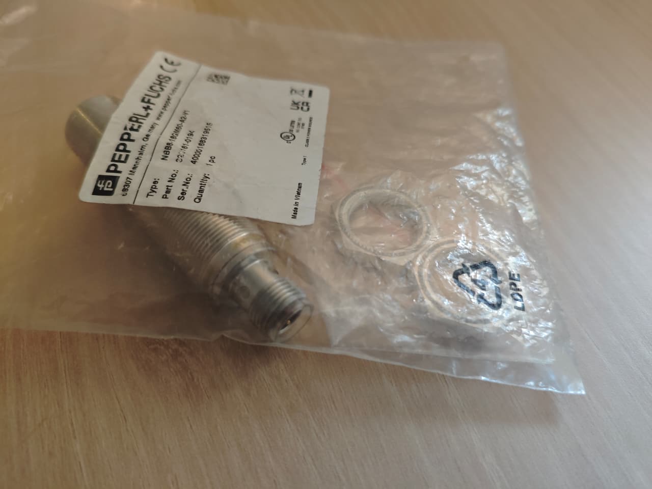 Pepperl+Fuchs NBB8-18GM60-A2-V1