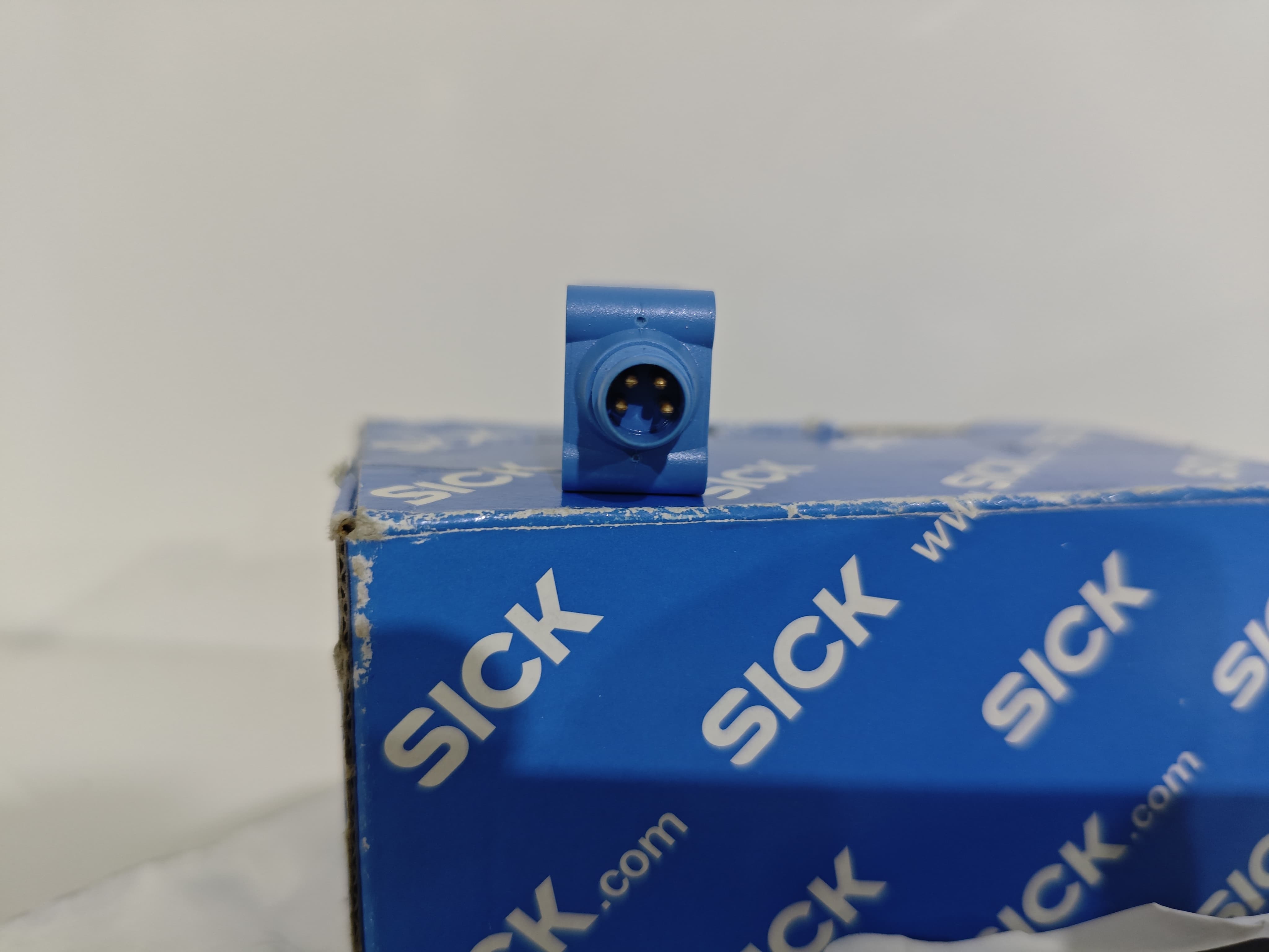 SICK WL4SL-3P2232